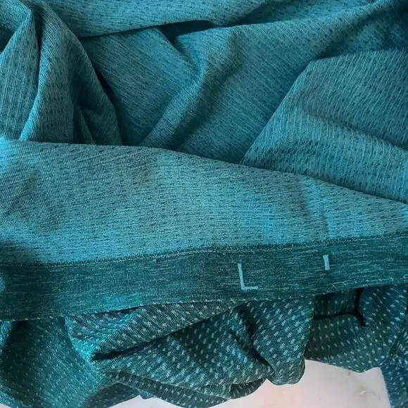 Lululemon Men’s Tech Long Sleeve Men’s Shirt Large Teal Green Logo Lightweight - Picture 8 of 8